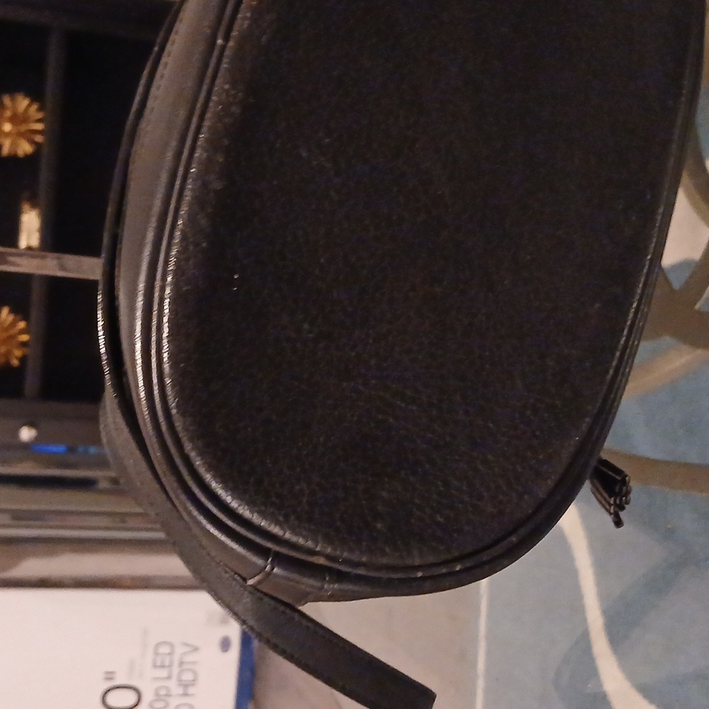 Burberrys Vintage Leather Bucket crossbody with Tassels & dust bag Black EUC - Picture 5 of 8